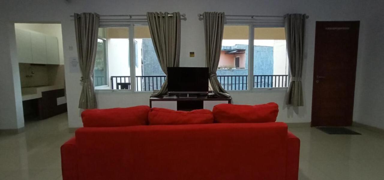 Ragunan Residence Syaridin Jakarta Luaran gambar